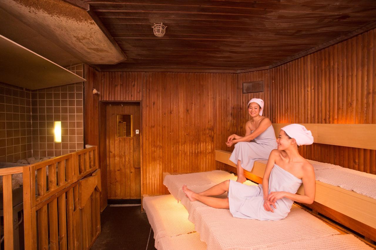 New Japan Lady'S Capsule Hotel Ōsaka Exterior foto